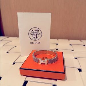 Authentic Hermes Clic Clac PM Bracelet - Rare white H and lavender/grey